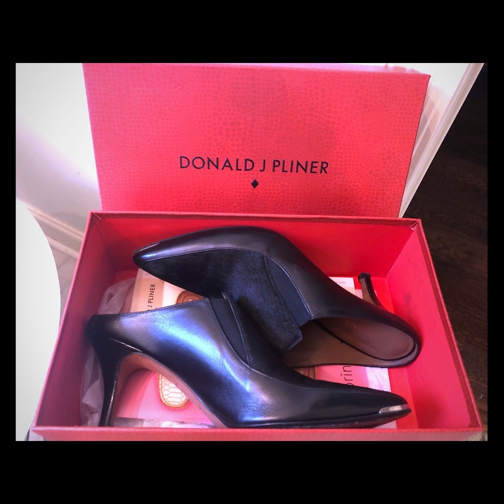 DONALD J PLINER🖤 Black Hair Calf Mule🖤